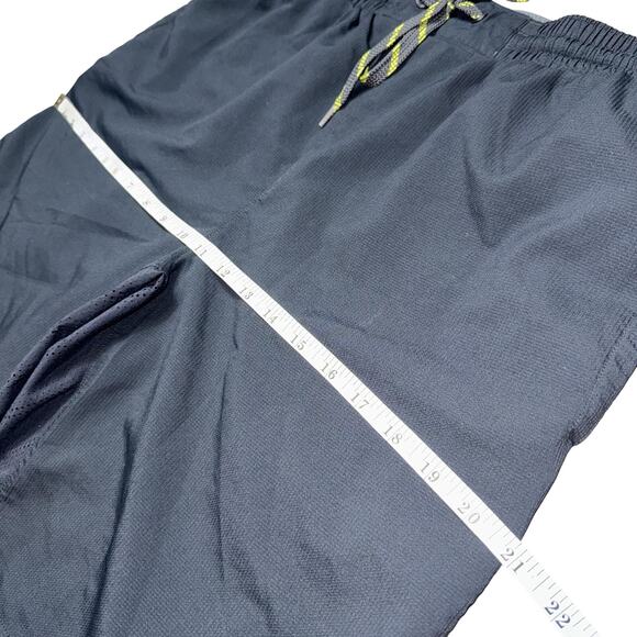 Under Armour Shorts Mens Medium Black Loose Fit Mesh Drawstring Athletic Gym - Picture 5 of 10